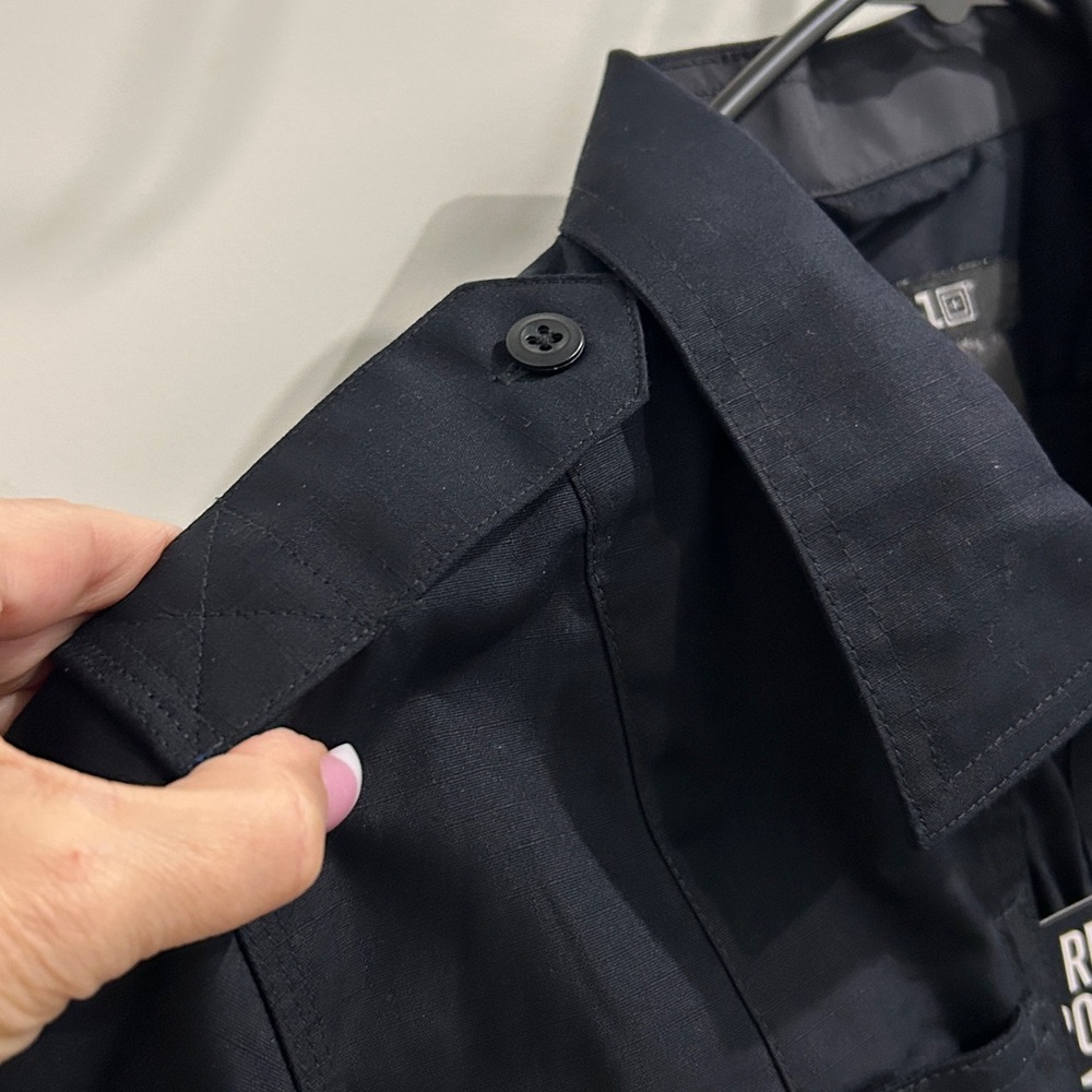 NWT 11 Tactical Short-sleeve PDU (Patrol Duty Uniform) Class-B Shirt | Medium - Picture 7 of 10